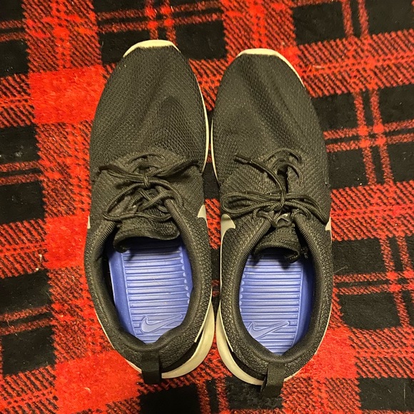 Nike Other - Size 11 Nike Roshe shoes